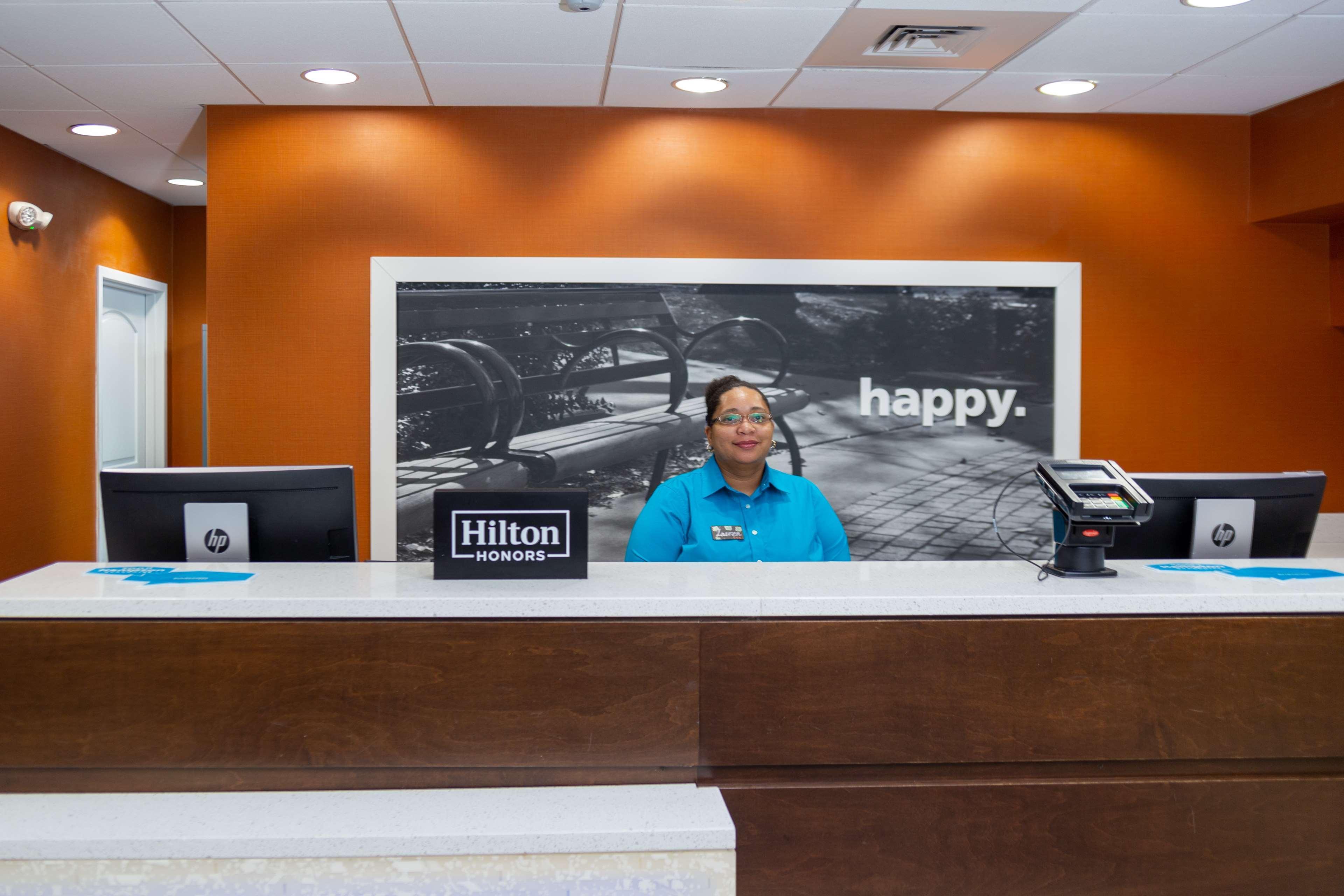 Hampton Inn Columbia I-26/Harbison Blvd Exteriör bild