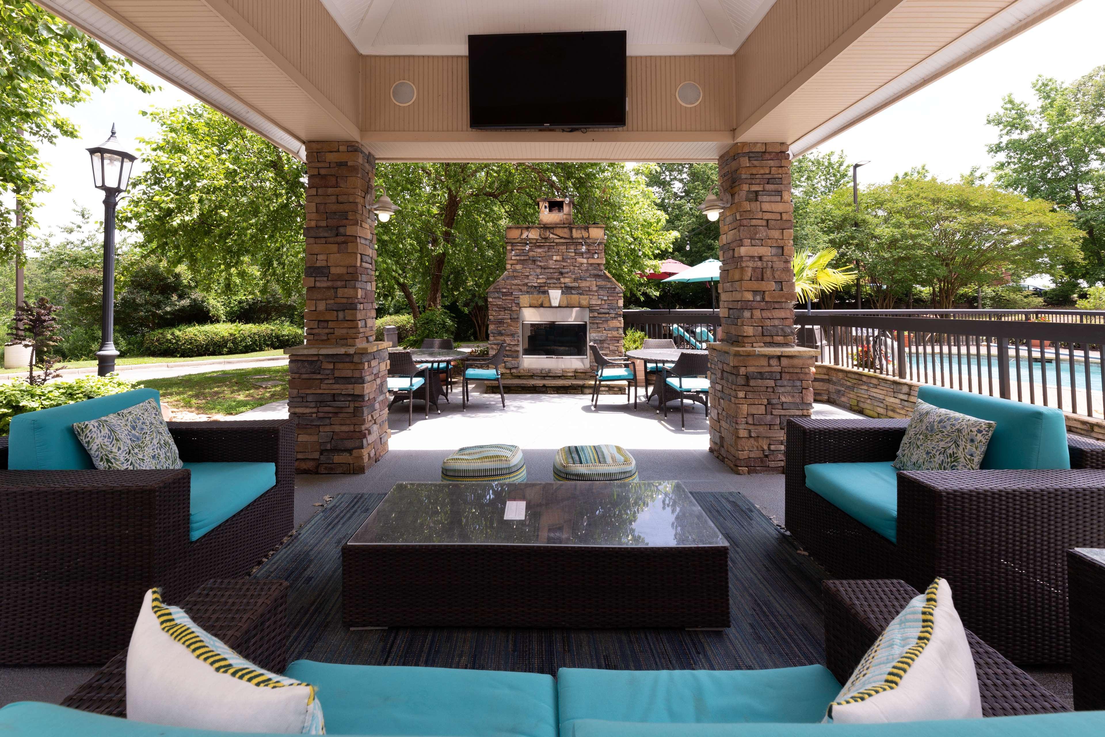Hampton Inn Columbia I-26/Harbison Blvd Exteriör bild