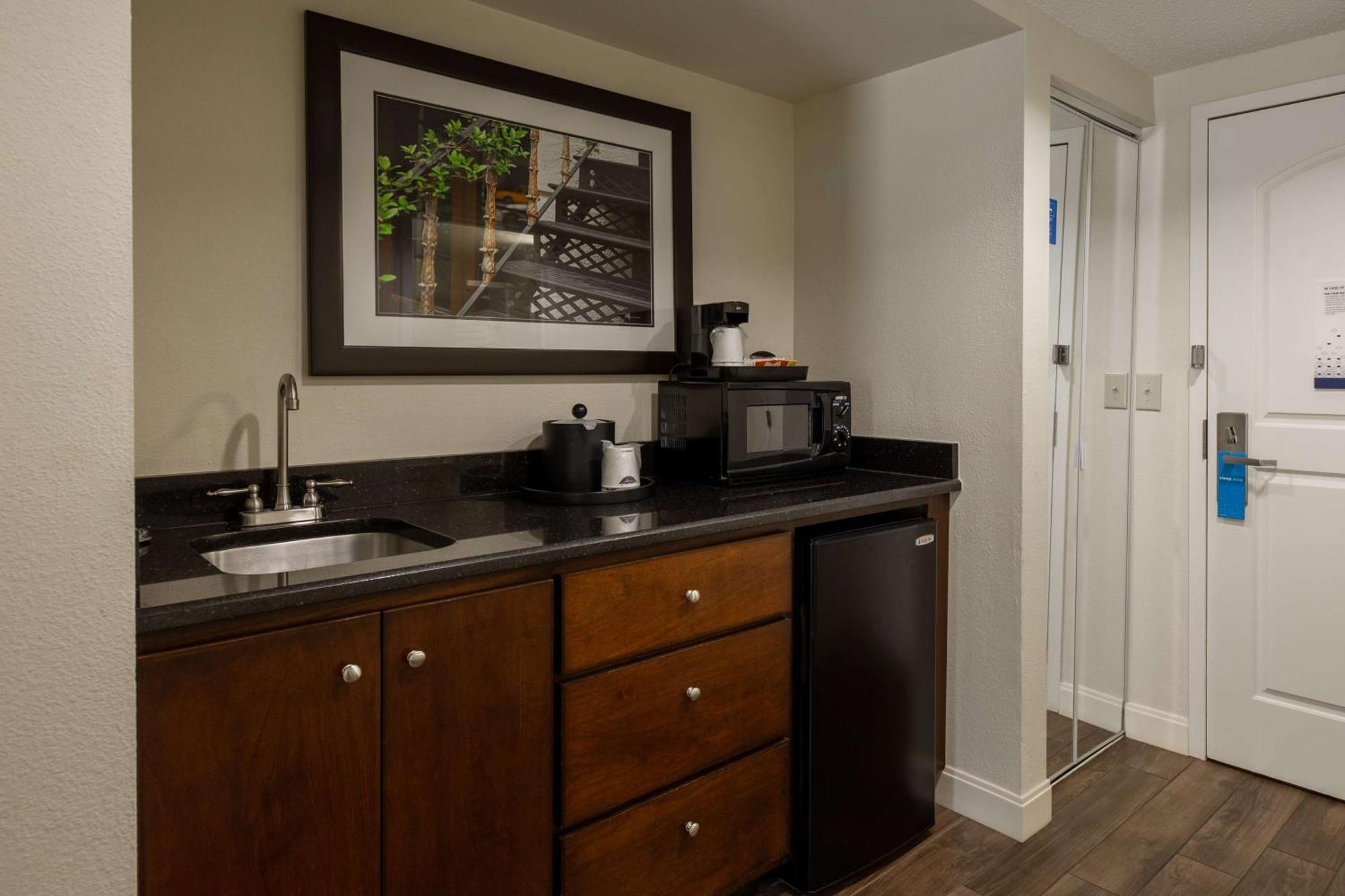 Hampton Inn Columbia I-26/Harbison Blvd Exteriör bild
