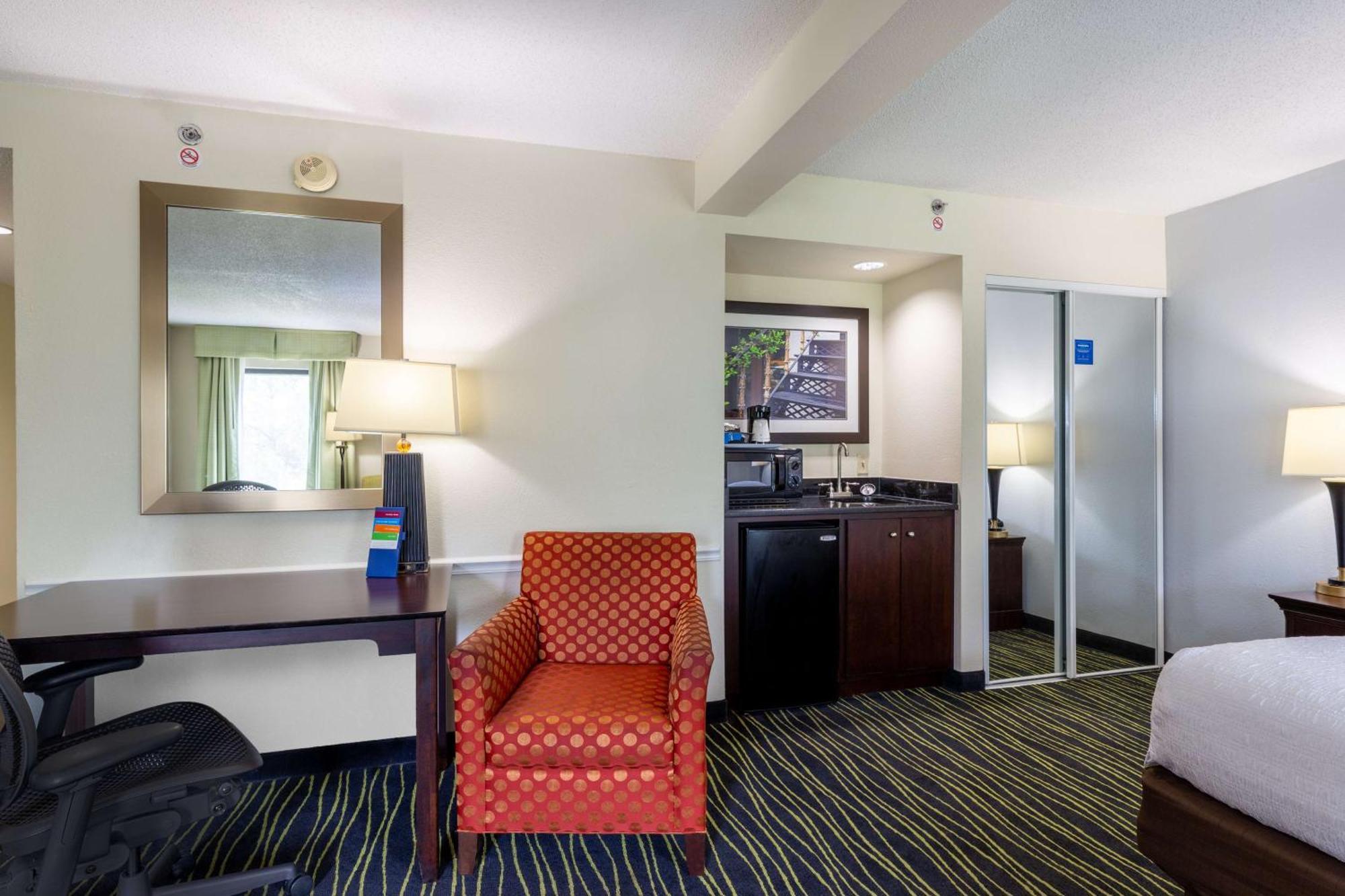 Hampton Inn Columbia I-26/Harbison Blvd Exteriör bild