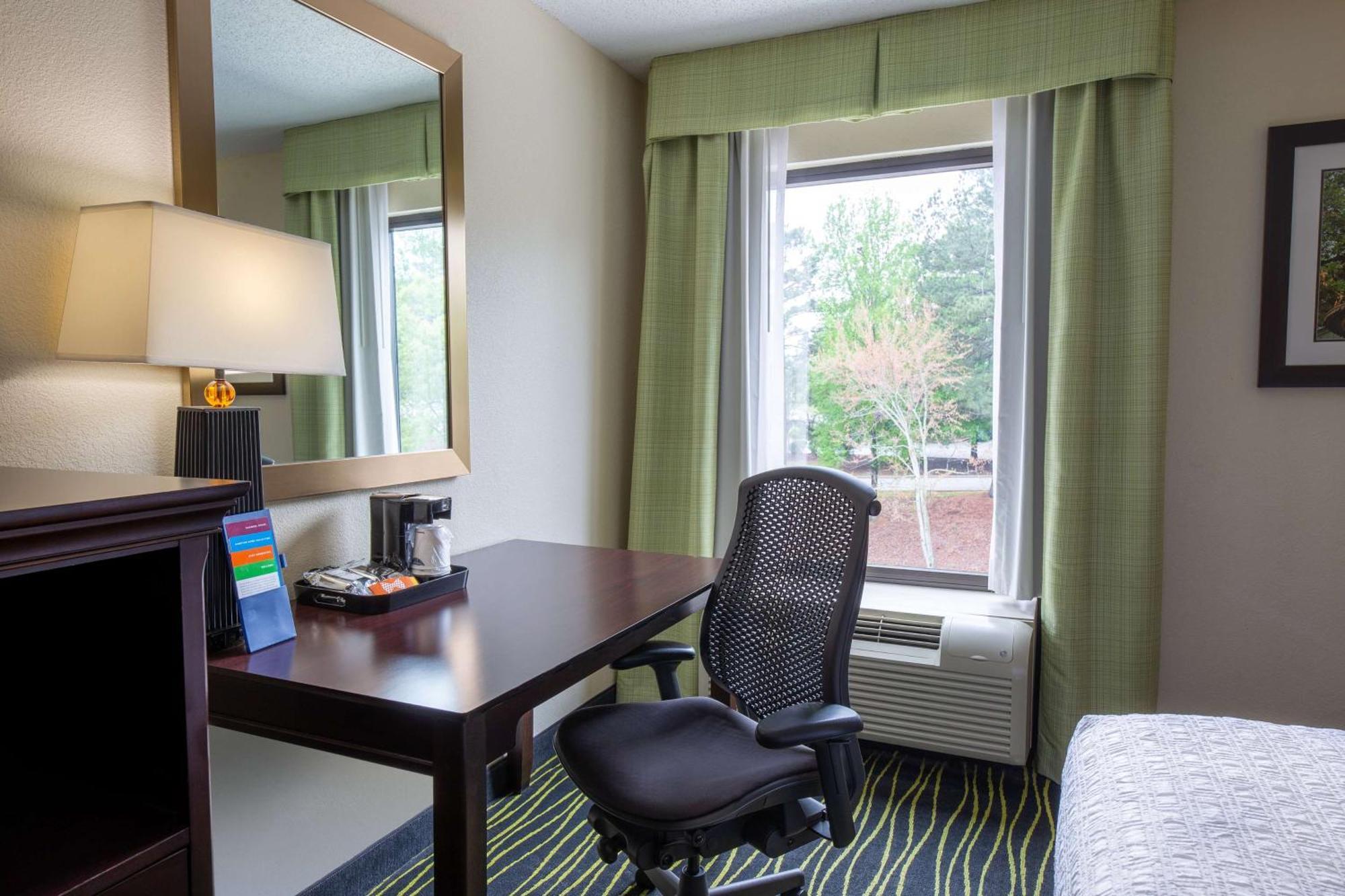 Hampton Inn Columbia I-26/Harbison Blvd Exteriör bild