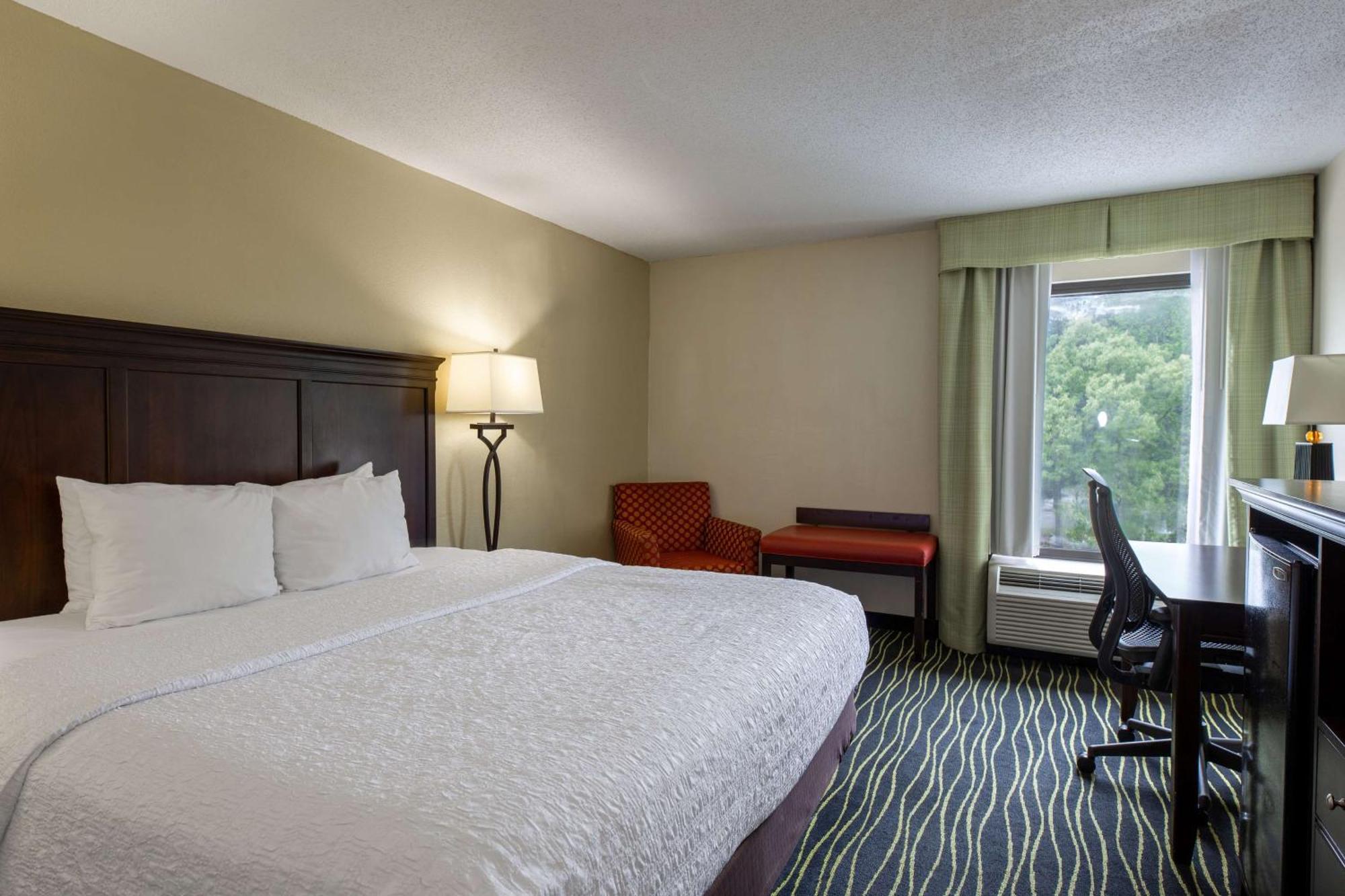 Hampton Inn Columbia I-26/Harbison Blvd Exteriör bild